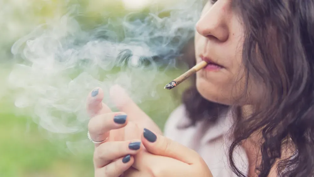 Le cbd est il plus dangereux que la cigarette ?