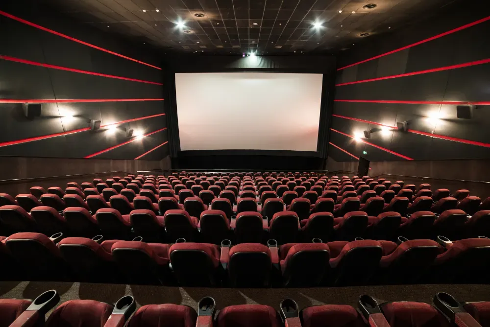 Comment profiter d’une sortie au cinéma avec un budget limité ?