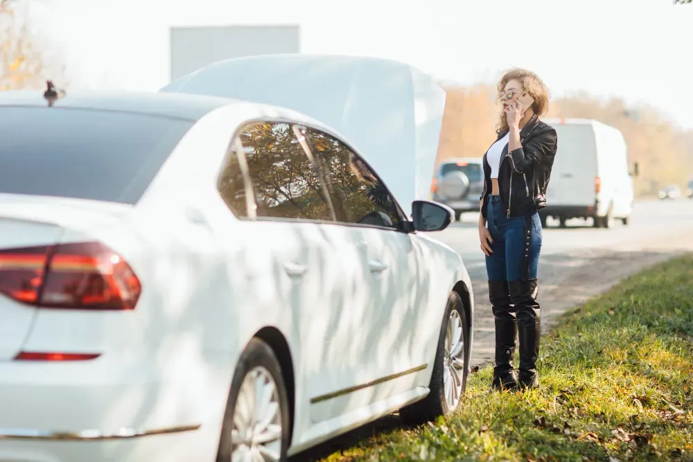 Comment contacter l’assistance de l’assurance auto