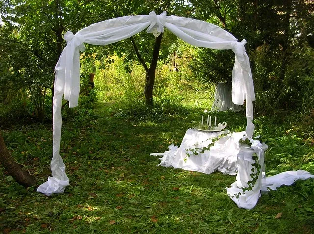 Comment réaliser une décoration de mariage champêtre en 2015 ?