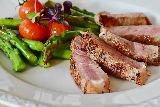 Faut-il consommer plus de poisson et moins de viande rouge ?