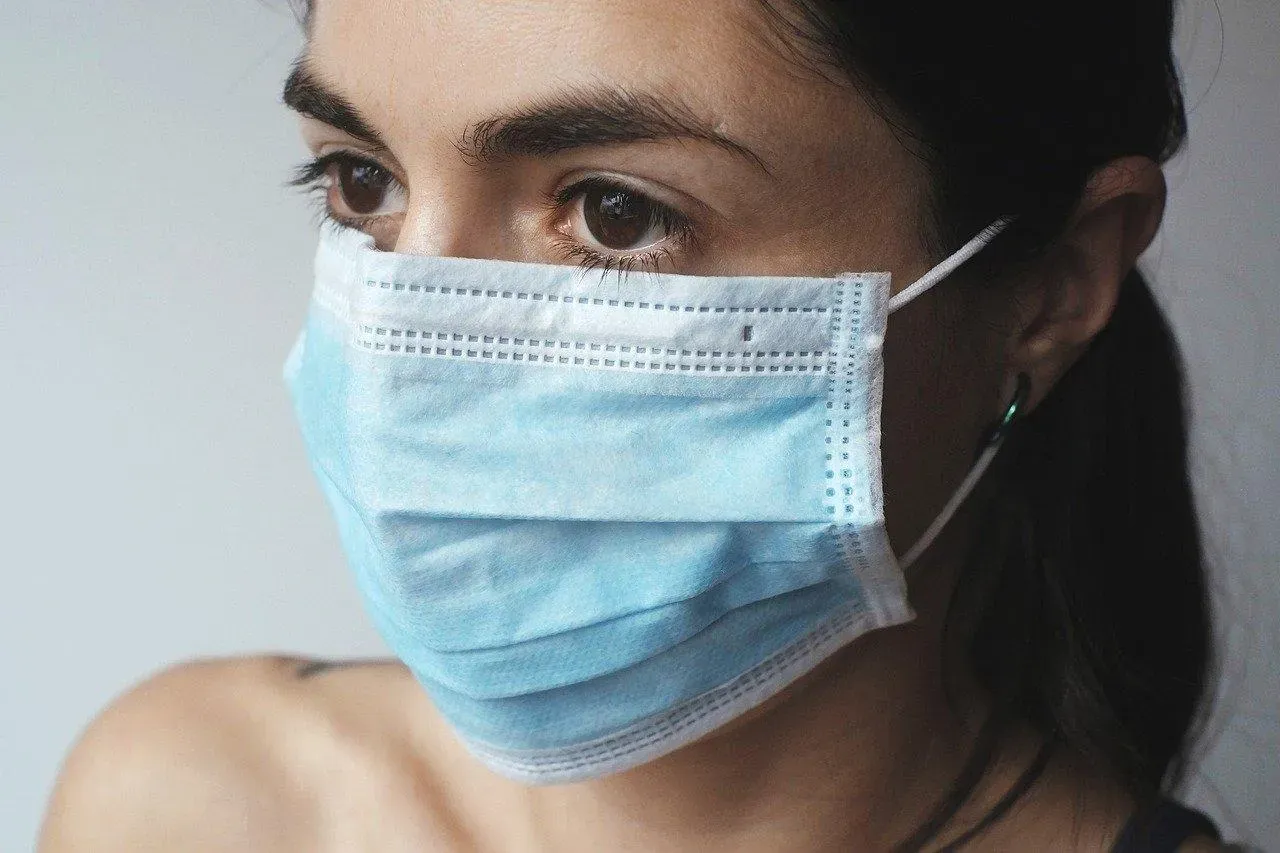 Port de masque : comment éviter les démangeaisons ?