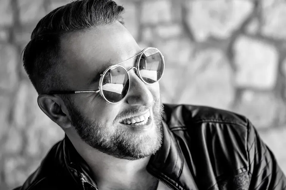 Sachez quelles lunettes de soleil vous conviennent selon la forme de votre visage
