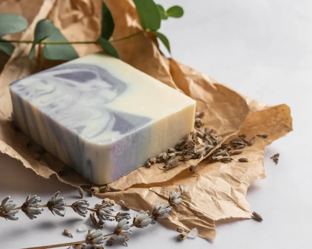 Le savon au lait de chèvre visage : une solution naturelle pour votre peau