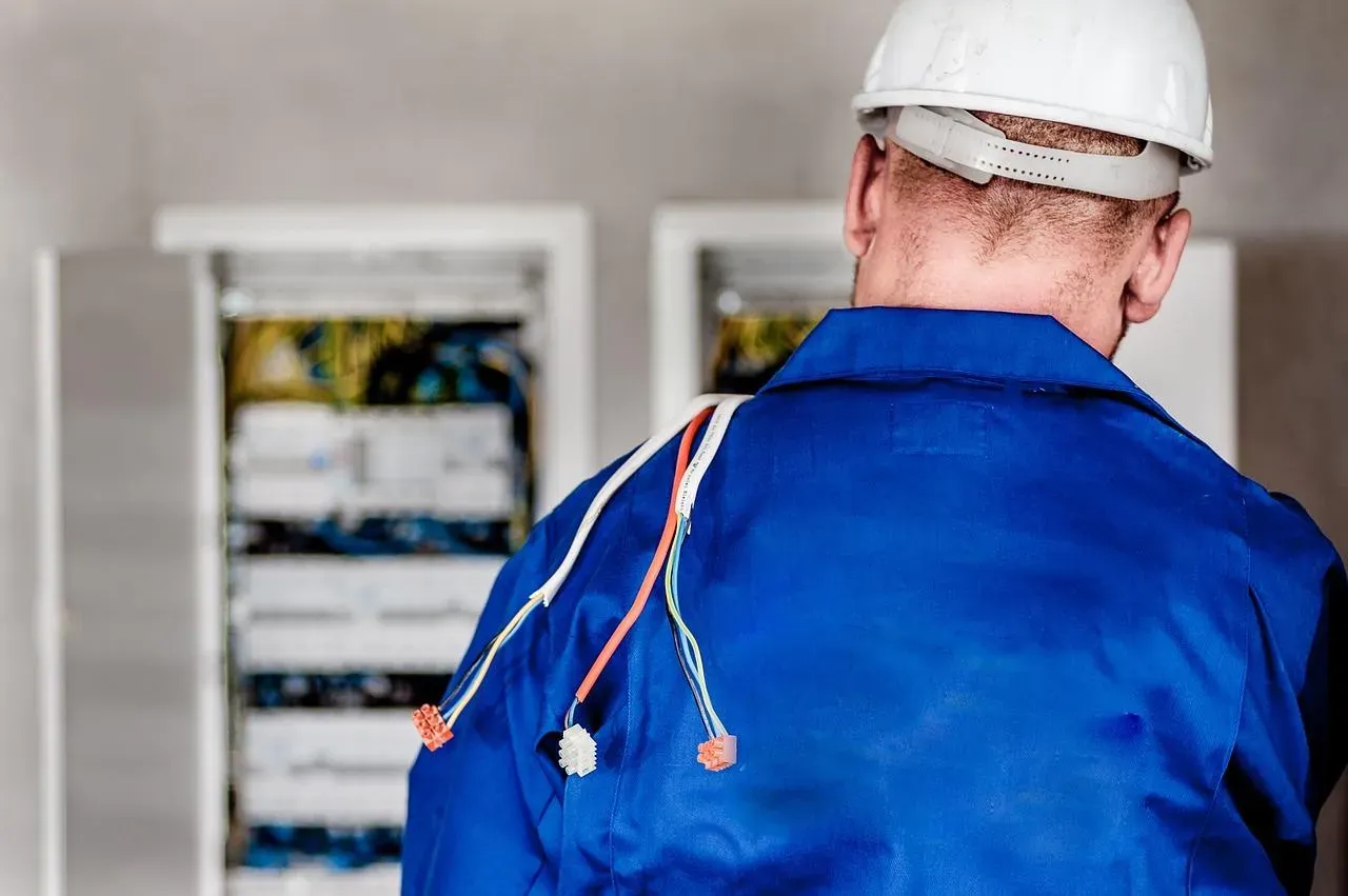 Travaux de rénovation énergétique : à qui faire appel ?